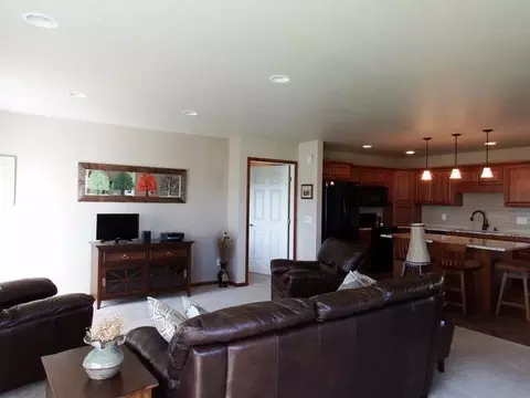 636 Calgary Ave E, Bismarck, ND 58503 photo 12