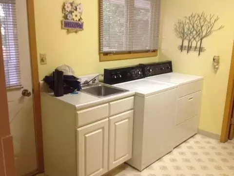 309 8th St, Hettinger, ND 58639 photo 13