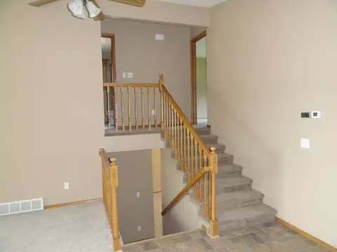 1708 8th Ave SE, Mandan, ND 58554 photo 5