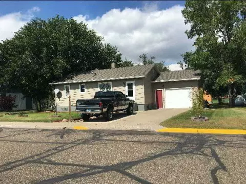312 Lamborn Ave, Stanton, ND 58571 photo 1