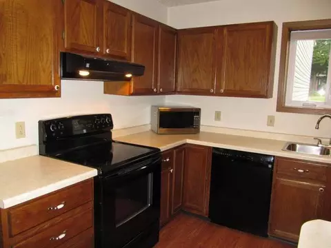 1405 Territory Dr, Bismarck, ND 58503 photo 10