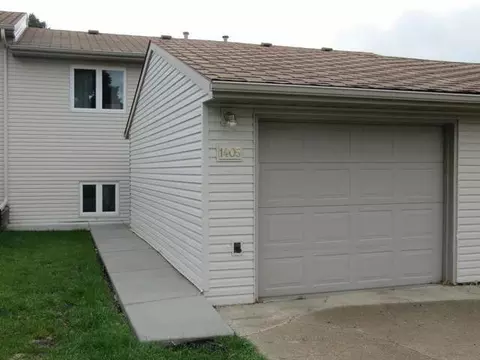 1405 Territory Dr, Bismarck, ND 58503 photo 1