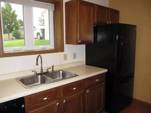1405 Territory Dr, Bismarck, ND 58503 photo 12