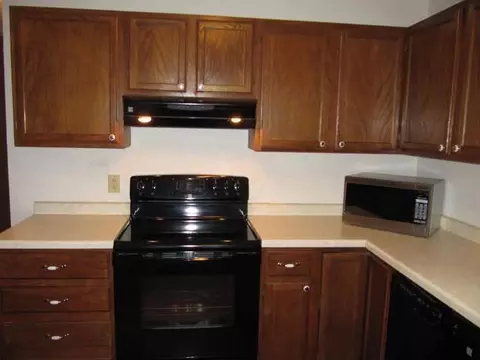 1405 Territory Dr, Bismarck, ND 58503 photo 16