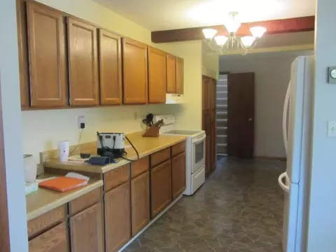 205 4th Ave SW, Steele, ND 58482 photo 4