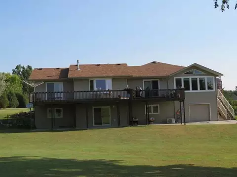 8431 Burr Oak Lp, Bismarck, ND 58504 photo 3