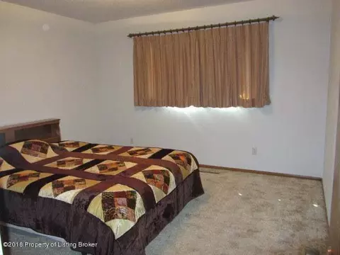 775 4th Ave E, Dickinson, ND 58601 photo 7