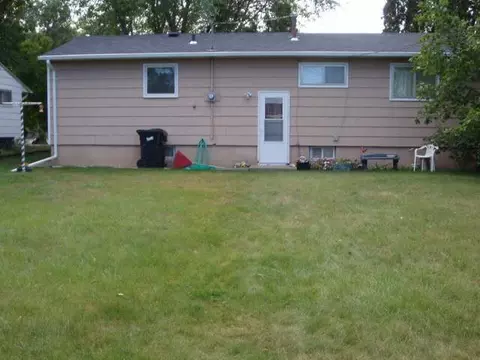 402 Turnpike Ave E, Bismarck, ND 58501 photo 2