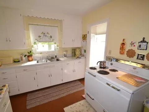 1225 3rd St N, Bismarck, ND 58501 photo 8