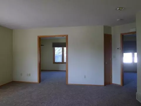 177 Stuttgart Dr, Bismarck, ND 58504 photo 7