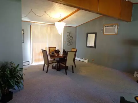511 Division St NW, Mandan, ND 58554 photo 6