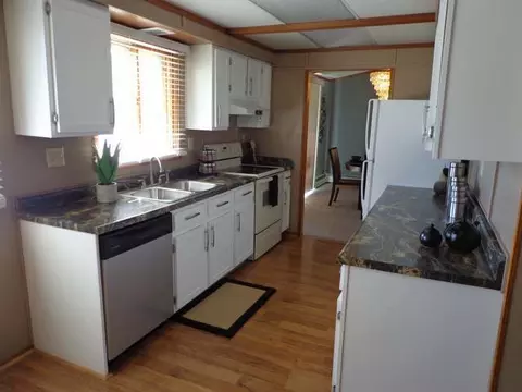 511 Division St NW, Mandan, ND 58554 photo 10