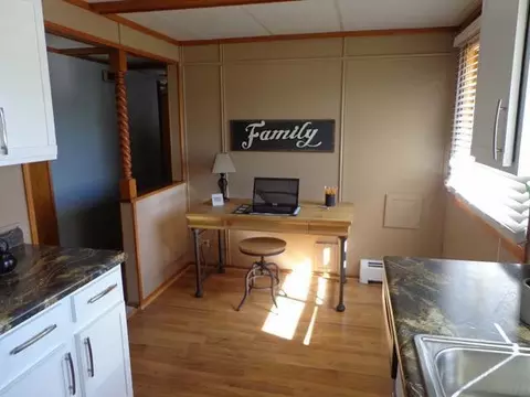 511 Division St NW, Mandan, ND 58554 photo 11