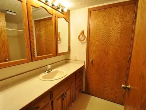 2102 Capitol Ave E, Bismarck, ND 58501 photo 20