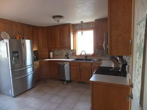 20 Custer Dr, Lincoln, ND 58504 photo 4