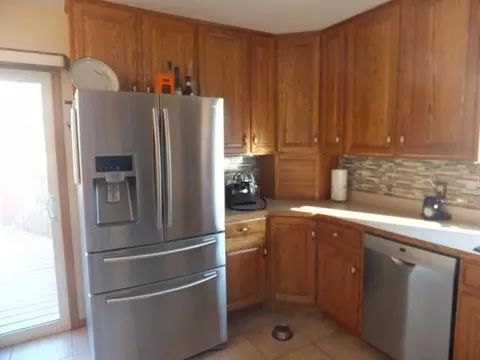 20 Custer Dr, Lincoln, ND 58504 photo 5