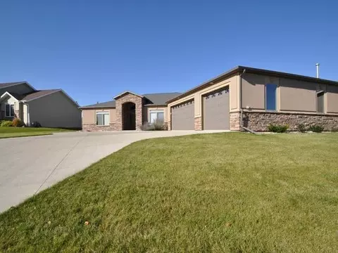 5206 Boulder Ridge Rd, Bismarck, ND 58503 photo 19