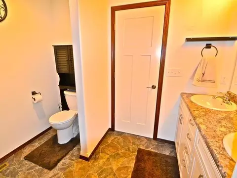 3231 Tyndale Cl, Bismarck, ND 58503 photo 18