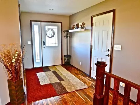 3231 Tyndale Cl, Bismarck, ND 58503 photo 4