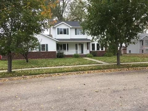 300 Napa Lp, Bismarck, ND 58504 photo 1