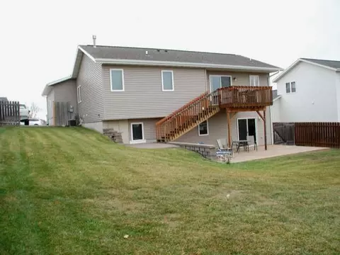 3447 Crocus Ave, Bismarck, ND 58501 photo 10