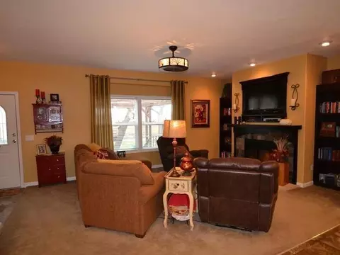 8530 Willow Rd, Mandan, ND 58554 photo 5