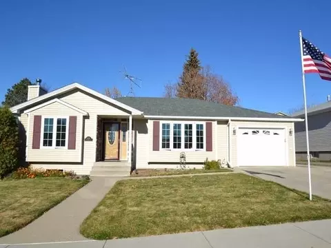 2120 E Avenue Ave E, Bismarck, ND 58501 photo 1