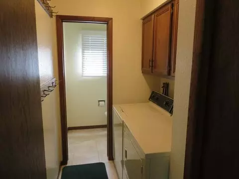 214 Capitol Ave E, Bismarck, ND 58501 photo 12