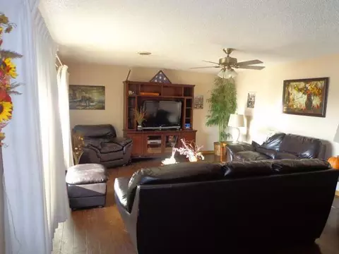 232 Divide Ave W, Bismarck, ND 58501 photo 4