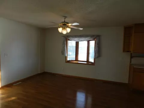 2408 Rosser Ave E, Bismarck, ND 58501 photo 5