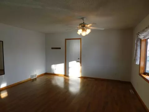 2408 Rosser Ave E, Bismarck, ND 58501 photo 6