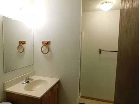2408 Rosser Ave E, Bismarck, ND 58501 photo 20