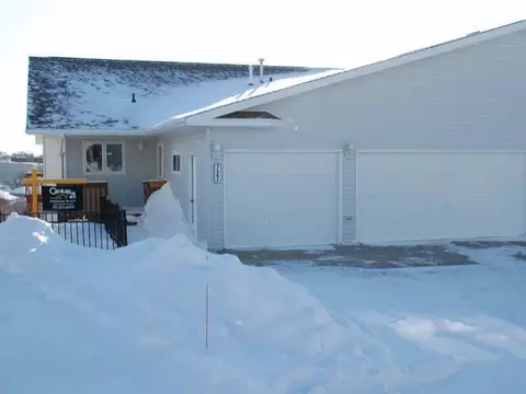 727 Brome Loop, Bismarck, ND 58504 photo 1