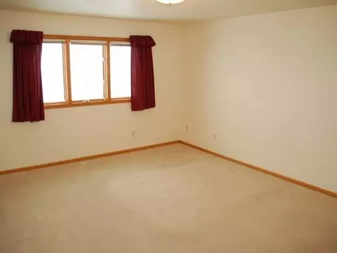 727 Brome Loop, Bismarck, ND 58504 photo 17