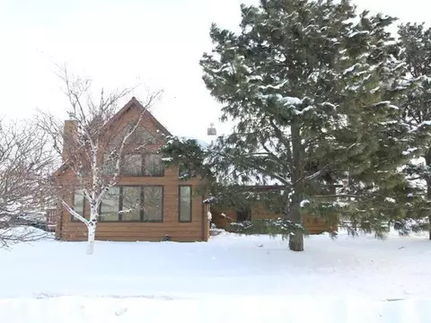1100 23rd St SE, Mandan, ND 58554 photo 2