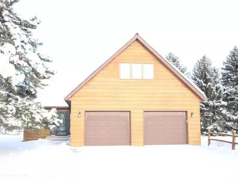 1100 23rd St SE, Mandan, ND 58554 photo 3