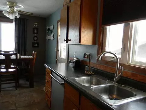 77 Custer Dr, Lincoln, ND 58504 photo 14