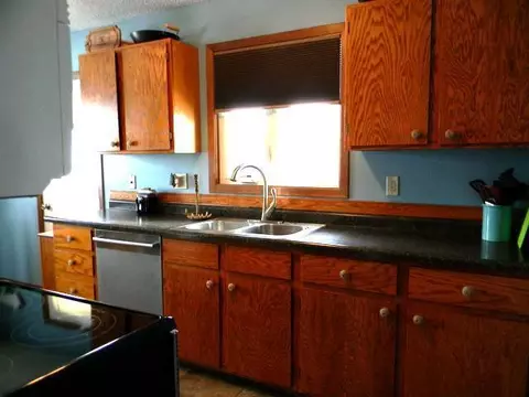 77 Custer Dr, Lincoln, ND 58504 photo 13