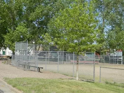 77 Custer Dr, Lincoln, ND 58504 photo 37