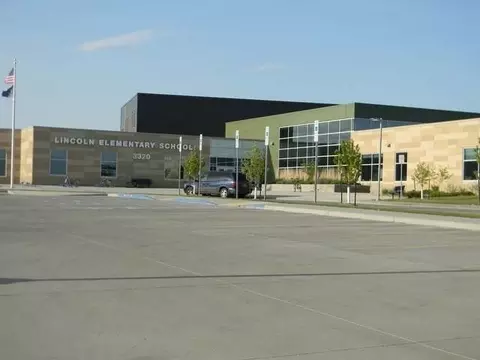 77 Custer Dr, Lincoln, ND 58504 photo 39