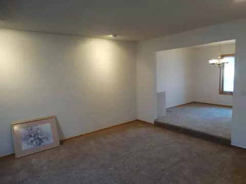 503 Juniper Dr, Bismarck, ND 58503 photo 11