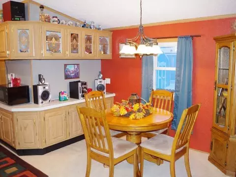 4749 British Dr, Bismarck, ND 58503 photo 5