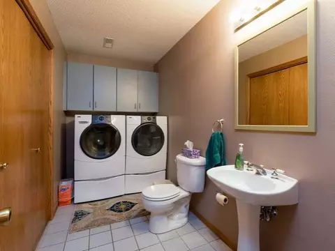 1108 3rd Ave NE, Mandan, ND 58554 photo 14
