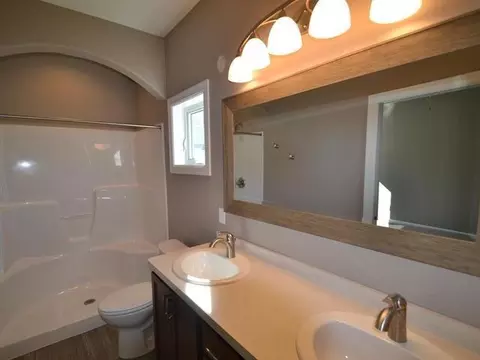 811 Bremner Ave, Bismarck, ND 58503 photo 7