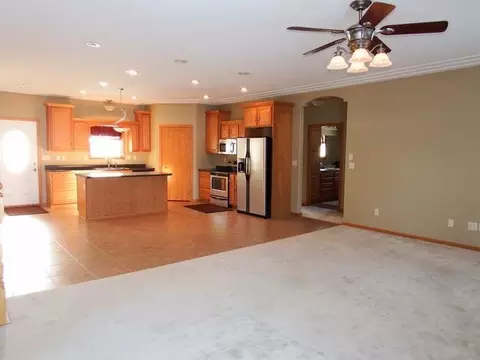 8116 White Oak Lp, Bismarck, ND 58501 photo 2