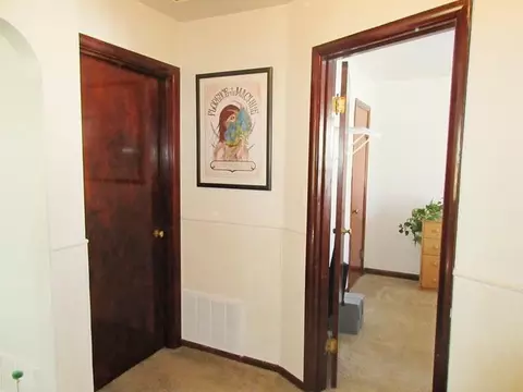 940 Summit Bl, Bismarck, ND 58504 photo 21