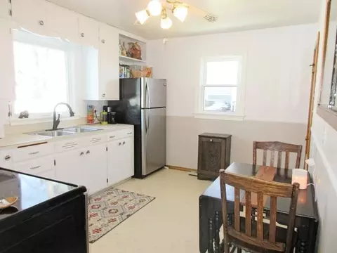 940 Summit Bl, Bismarck, ND 58504 photo 9