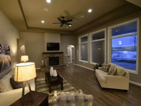 1101 Community Lp, Bismarck, ND 58503 photo 7