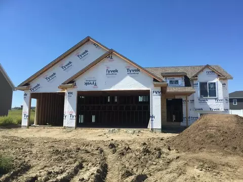 5304 Basalt Dr, Bismarck, ND 58503 photo 1