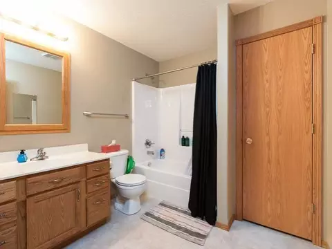 4530 Turnbow, Bismarck, ND 58503 photo 9